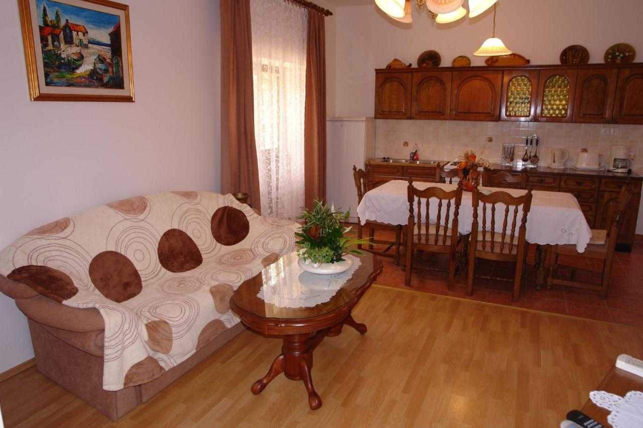 Apartments Nikolina نوفي فينودولسكي المظهر الخارجي الصورة